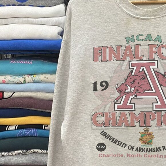 Vintage 1994's NCCA Champions Arkansas Razorbacks Shirt, 90s Razorback Shirt tee - Picture 2 of 4